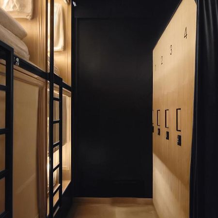 Westay Capsule Hostel Dubaï Extérieur photo